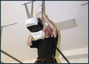 Garage Doors Store Repairs Bronx, NY 347-478-5960 - cont-gdr-door-opener-08m